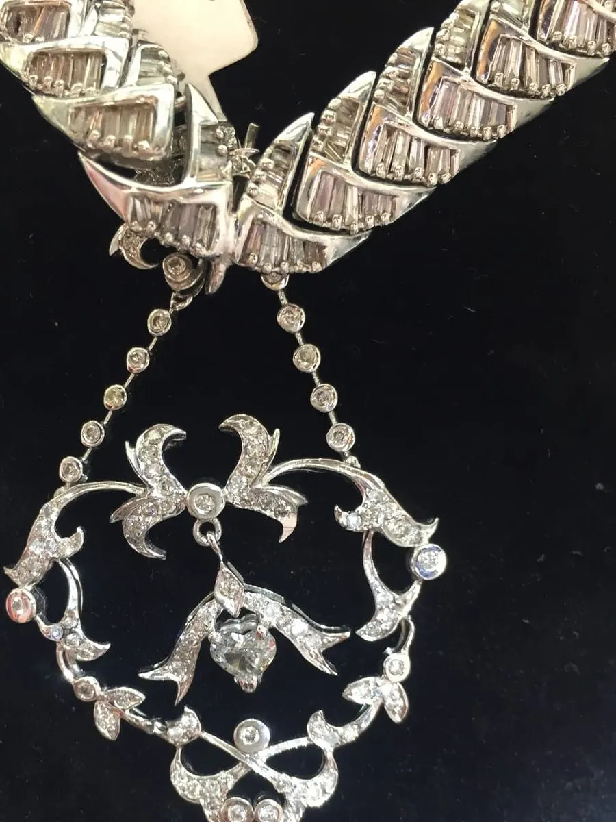 Diamond Floral Openwork Pendant Necklace