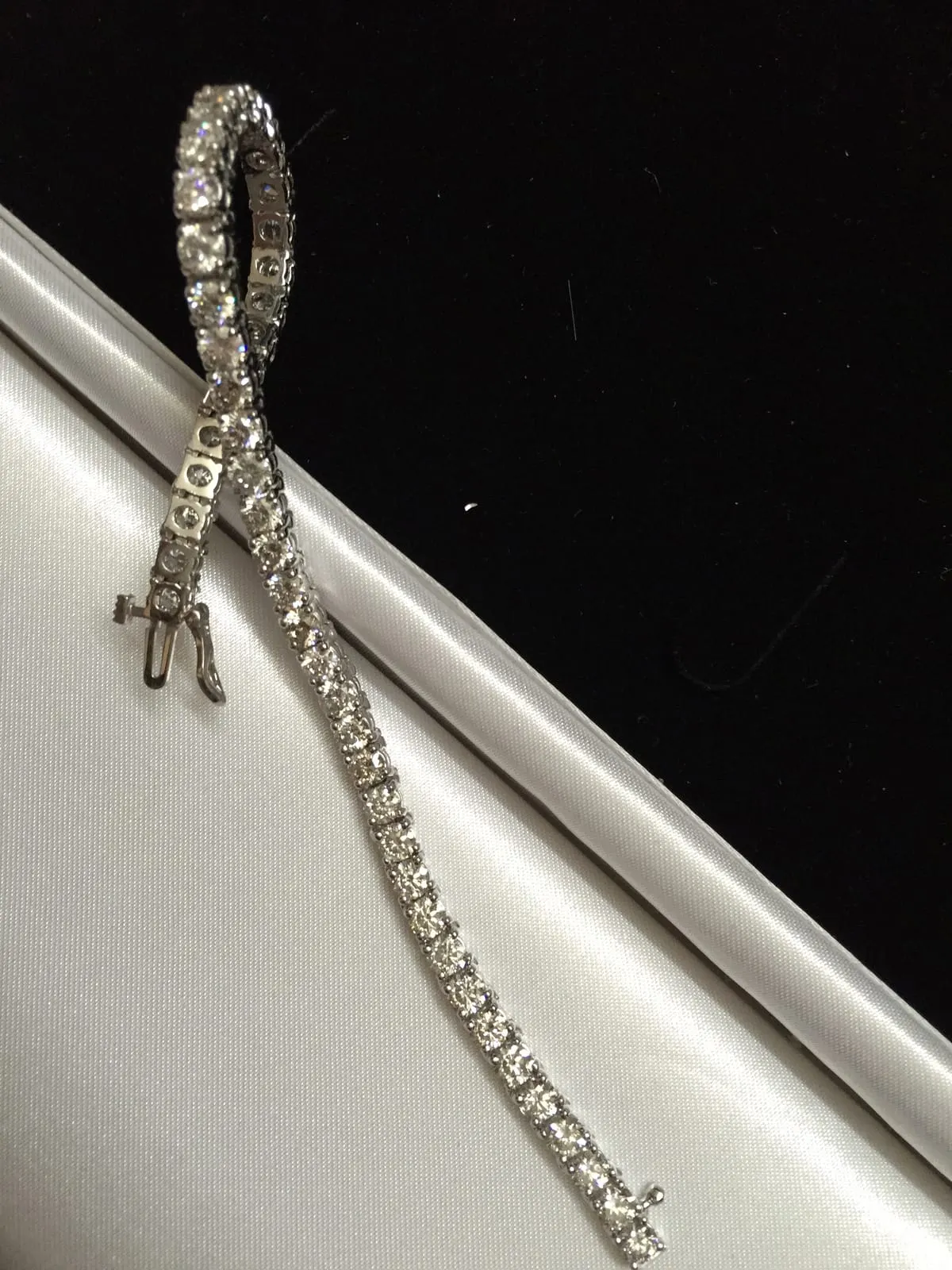 Diamond Tennis Bracelet — White Gold