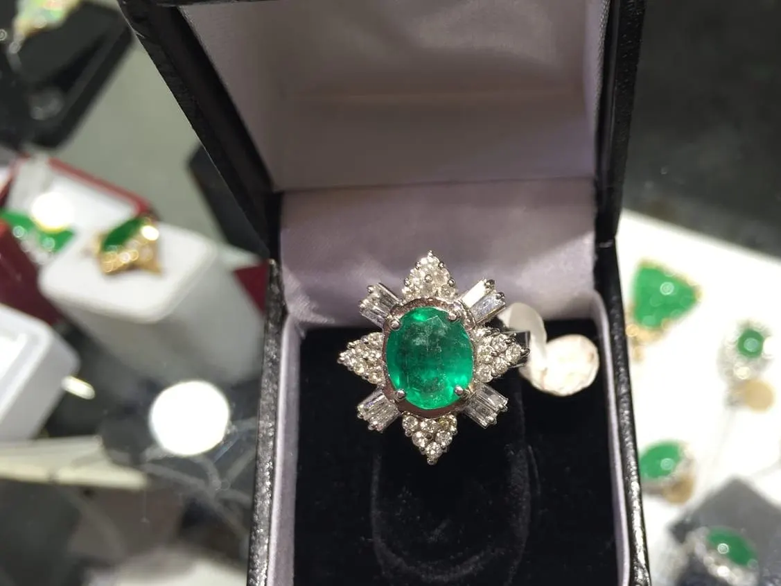 Emerald Cabochon Starburst Diamond Ring