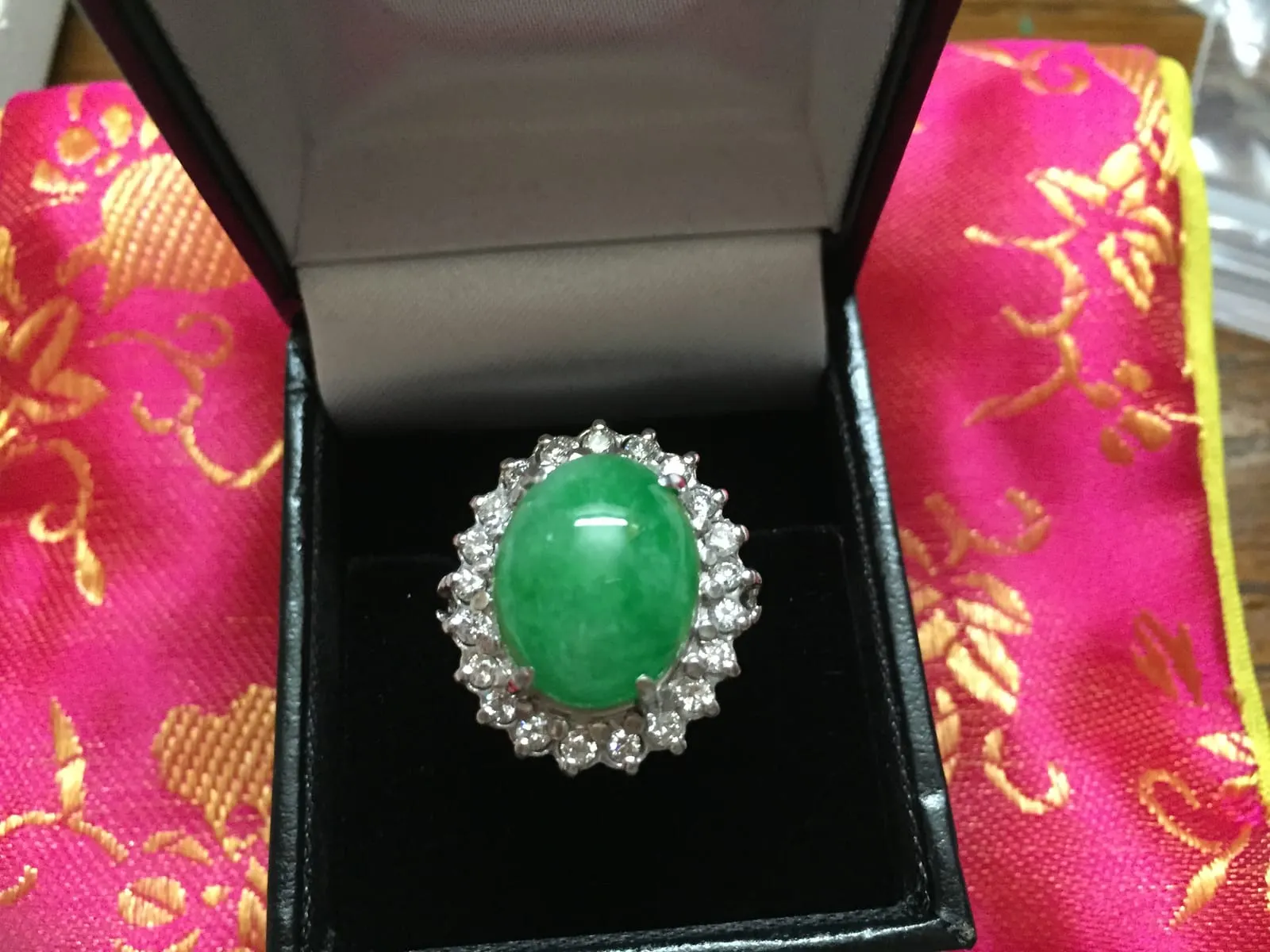 Jadeite & Gemstones
