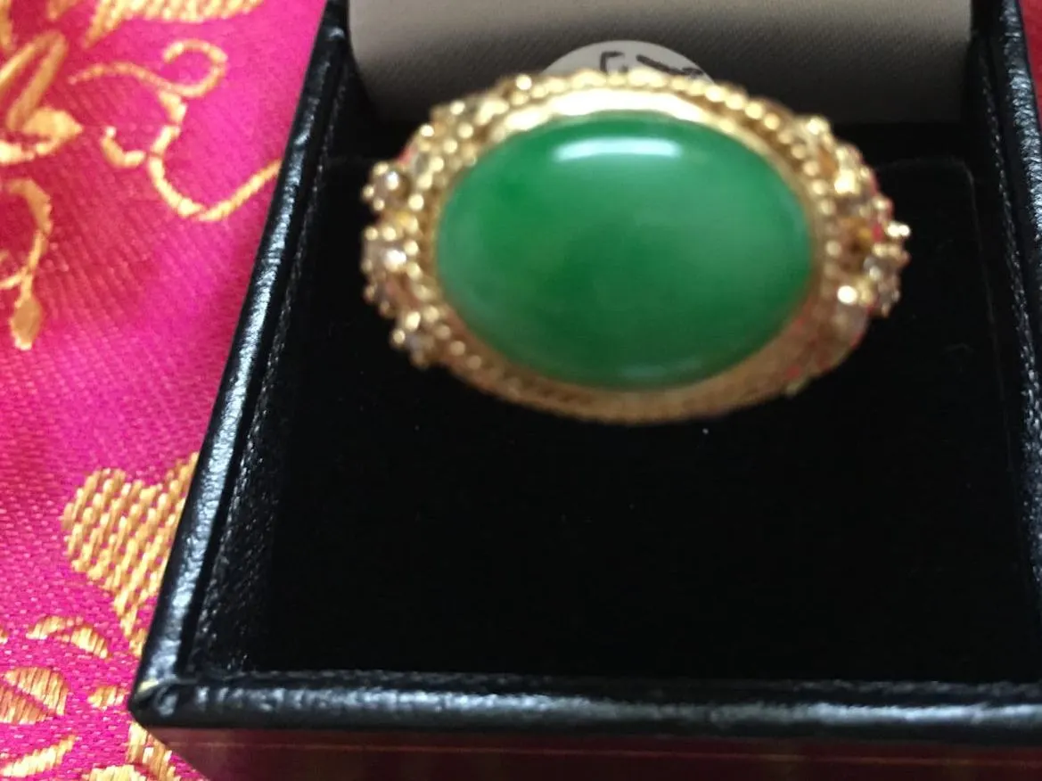 Vivid Green Jade Cabochon Ring — Granulated Gold